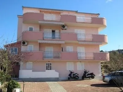 Apartment In Okrug Gornji With Balcony, Air Conditioning, Wifi, Dishwasher 5048-1 Trogir Croatia