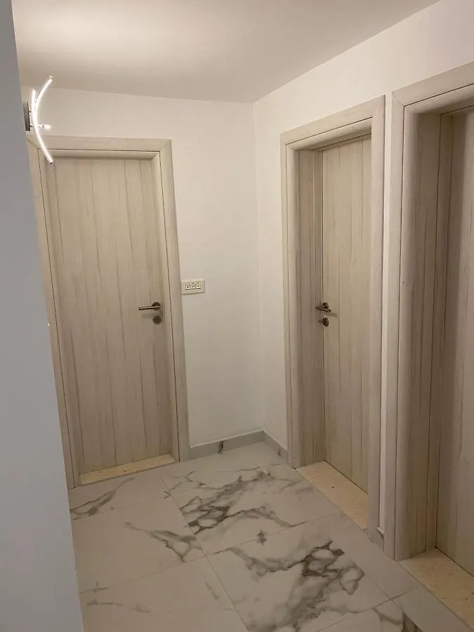 Apartment In Okrug Gornji With Balcony, Air Conditioning, Wifi, Dishwasher 5048-1 Trogir