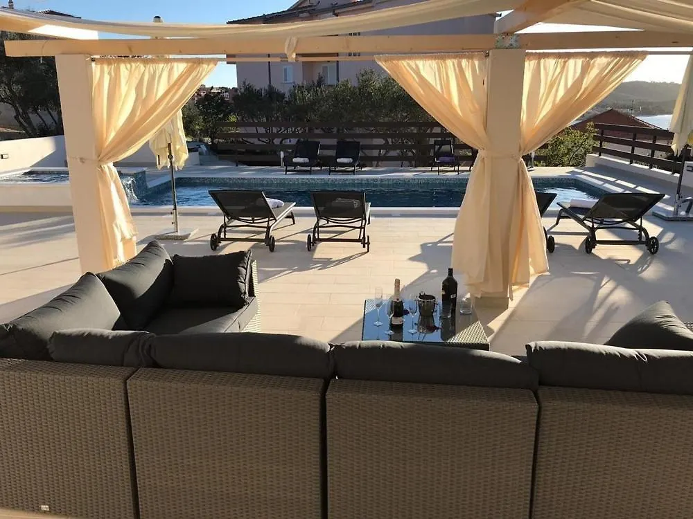 Apartment In Okrug Gornji With Balcony, Air Conditioning, Wifi, Dishwasher 5048-1 Trogir Croatia