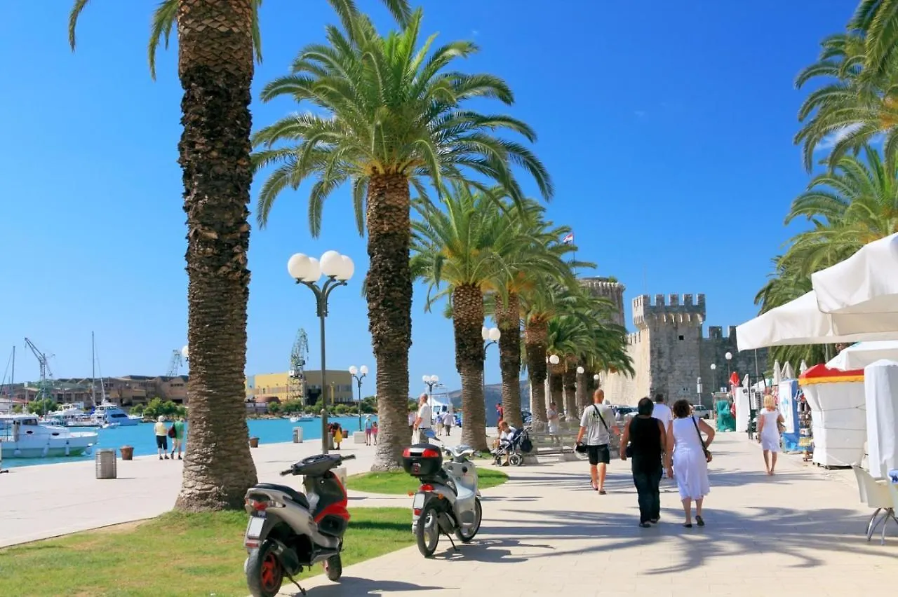 Apartment In Okrug Gornji With Balcony, Air Conditioning, Wifi, Dishwasher 5048-1 Trogir 0*,  Croatia