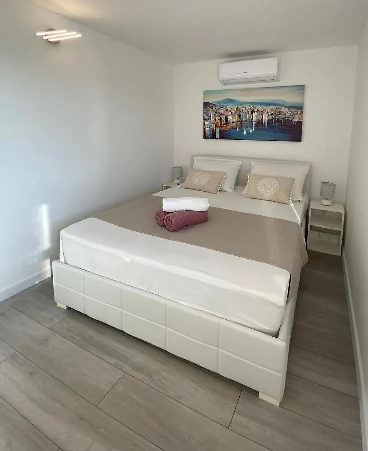 Apartment In Okrug Gornji With Balcony, Air Conditioning, Wifi, Dishwasher 5048-1 Trogir