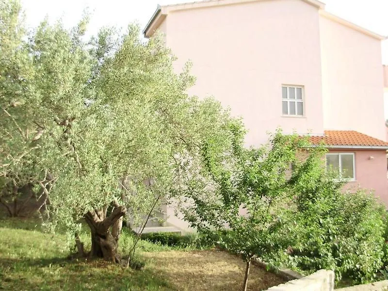 Apartment In Okrug Gornji With Balcony, Air Conditioning, Wifi, Dishwasher 5048-1 Trogir